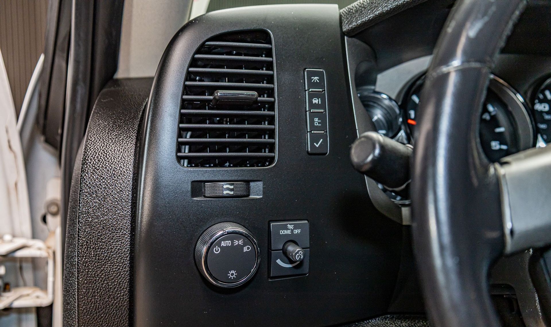 2009 Chevrolet Silverado 2500HD — photo 11