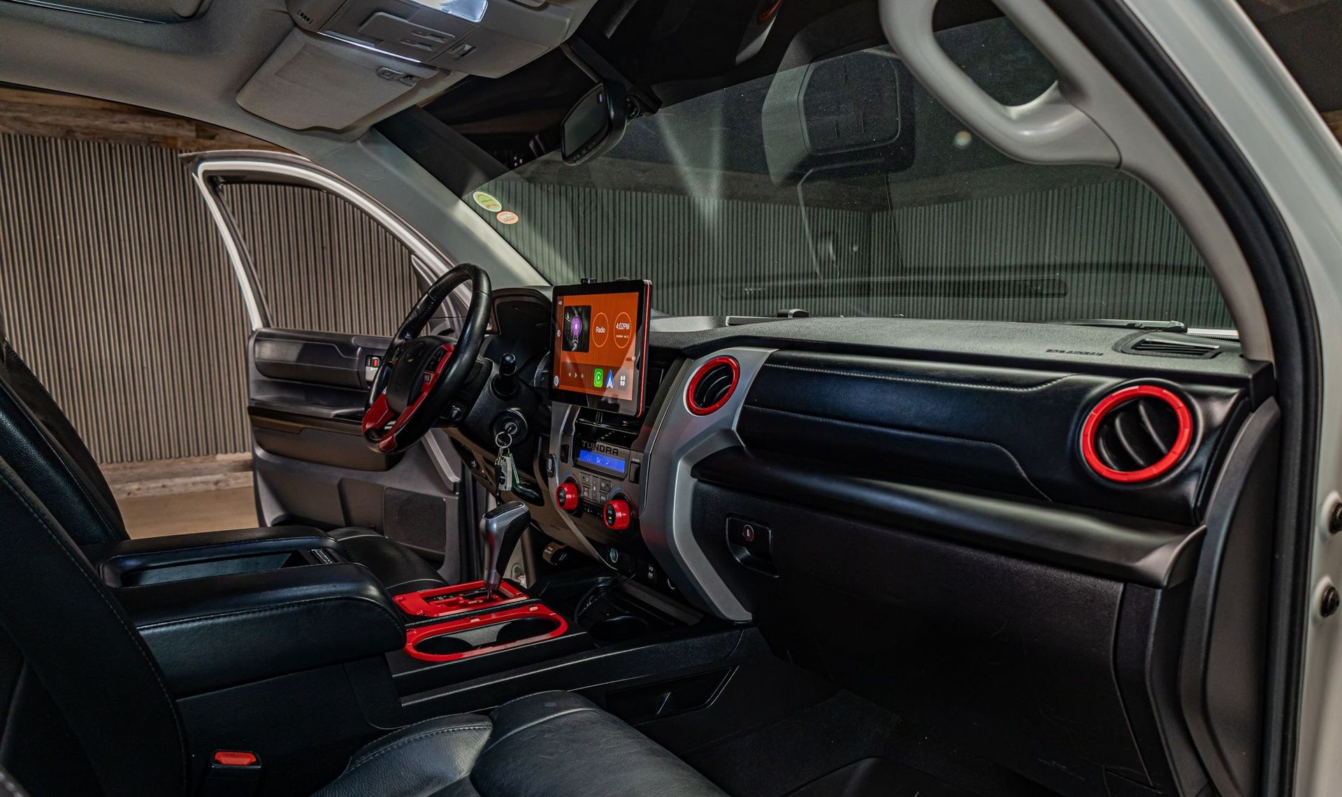 2016 Toyota Tundra — photo 12