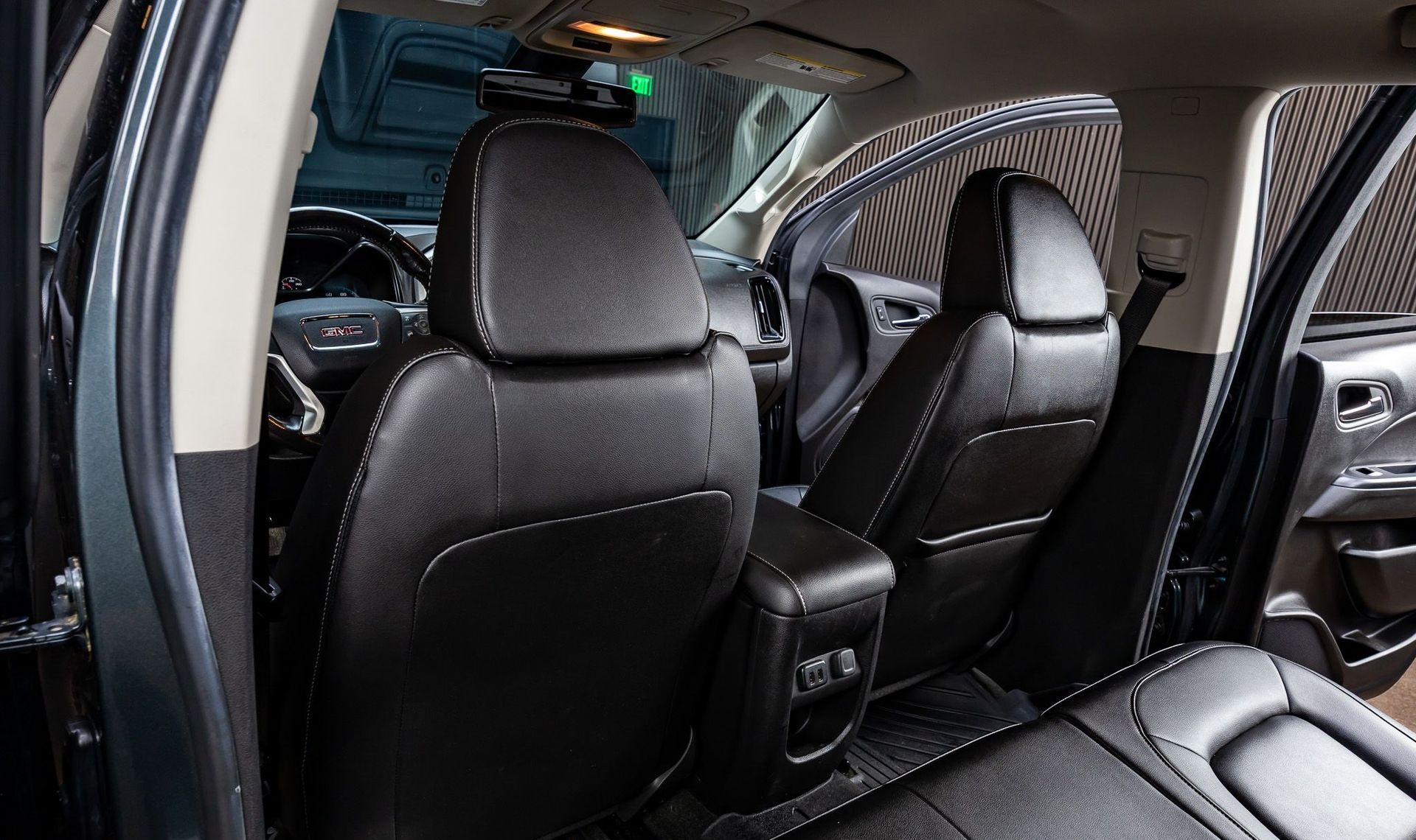 2017 GMC Canyon — photo 27