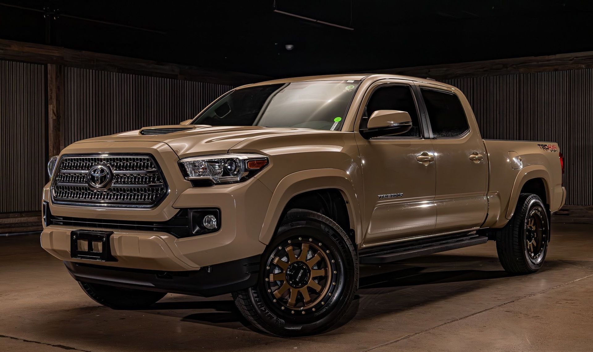 2017 Toyota Tacoma — photo 2