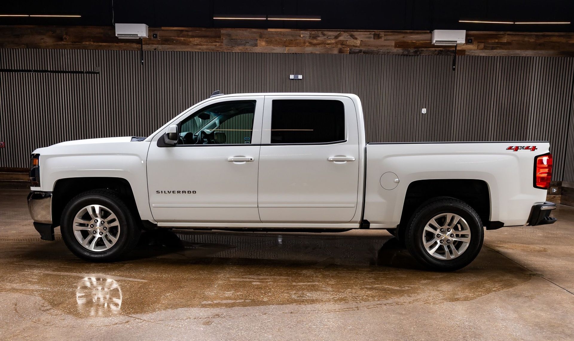 2018 Chevrolet Silverado 1500 — photo 3