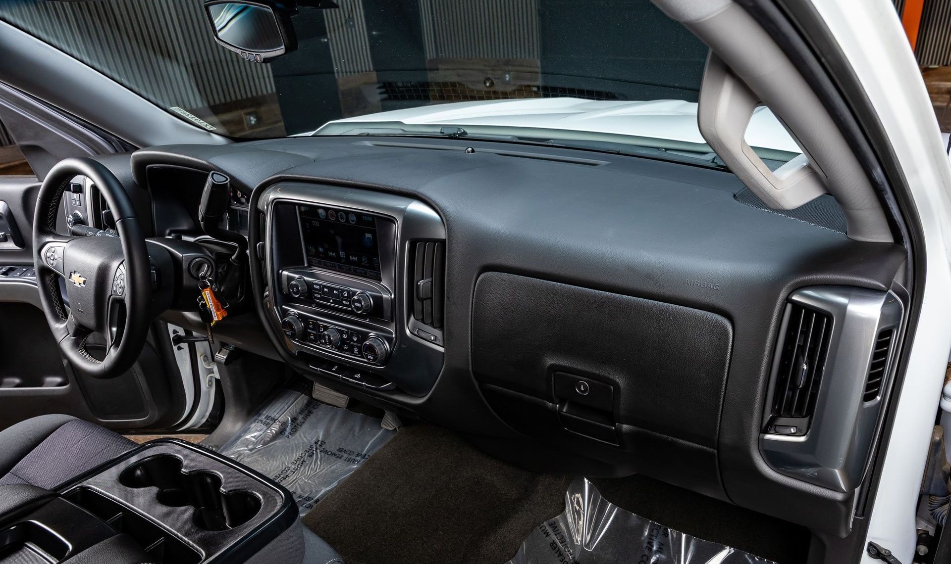2018 Chevrolet Silverado 1500 — photo 11