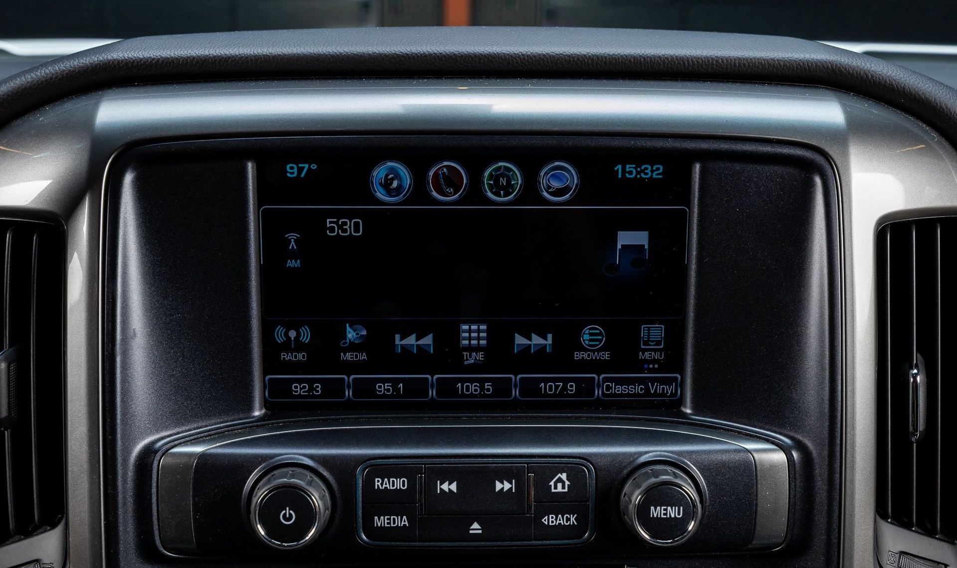 2018 Chevrolet Silverado 1500 — photo 15