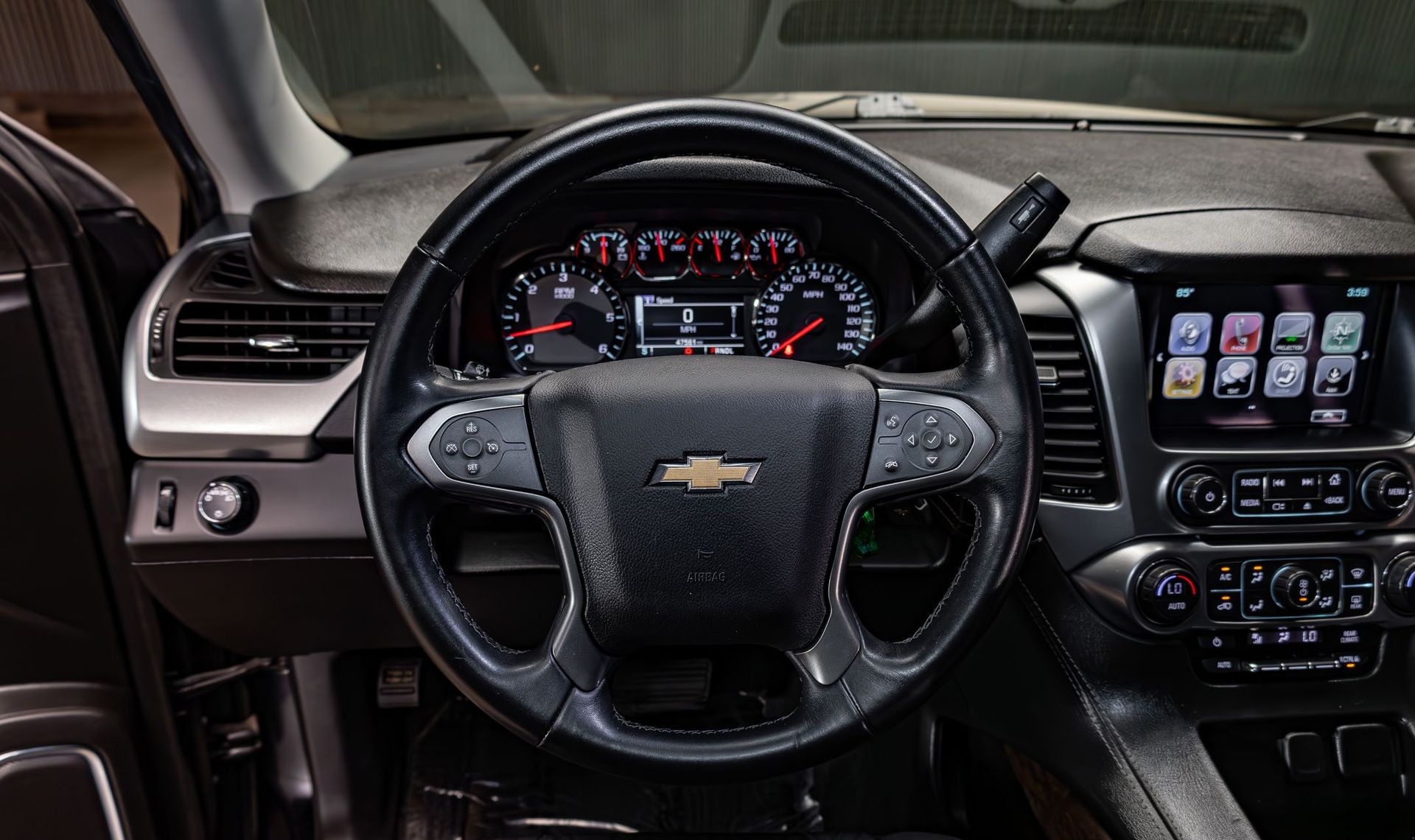 2018 Chevrolet Tahoe — photo 10