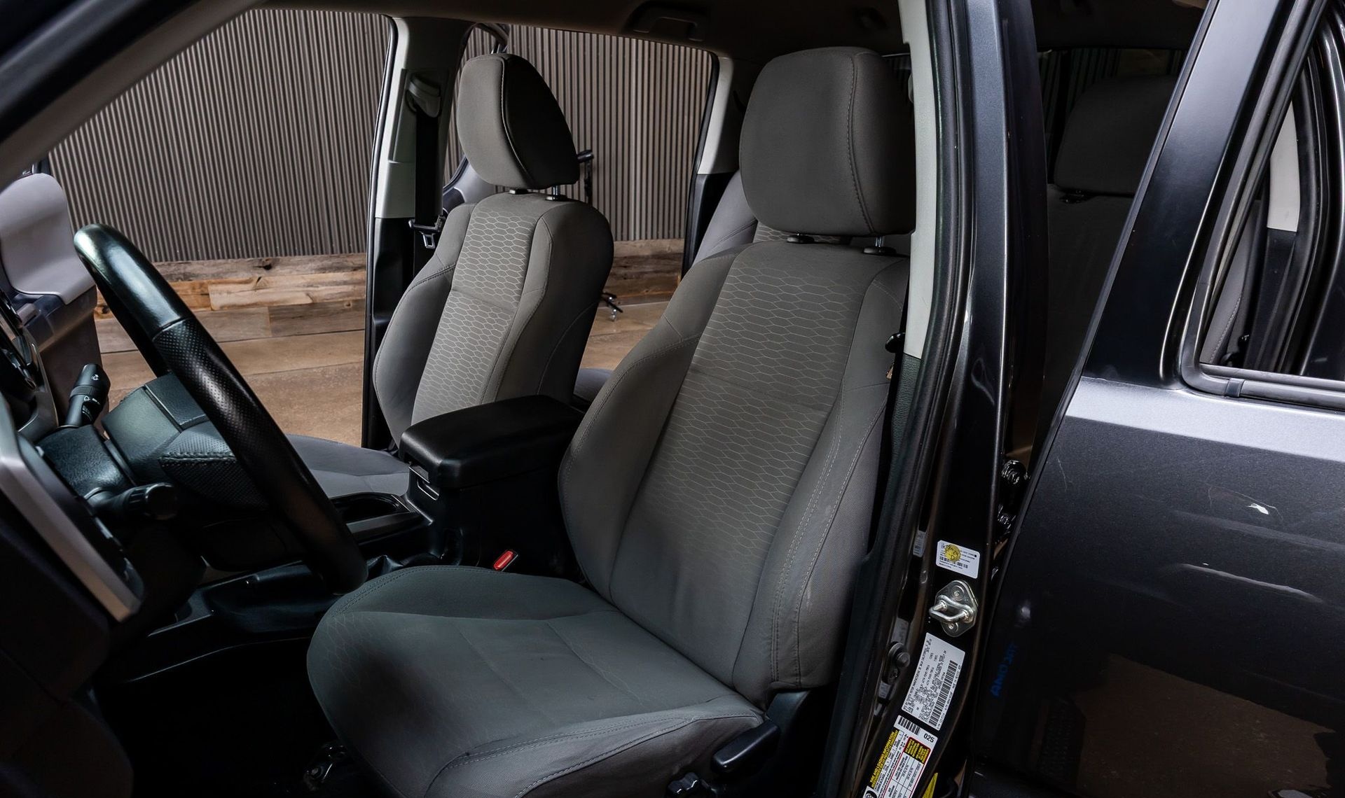2018 Toyota Tacoma — photo 22