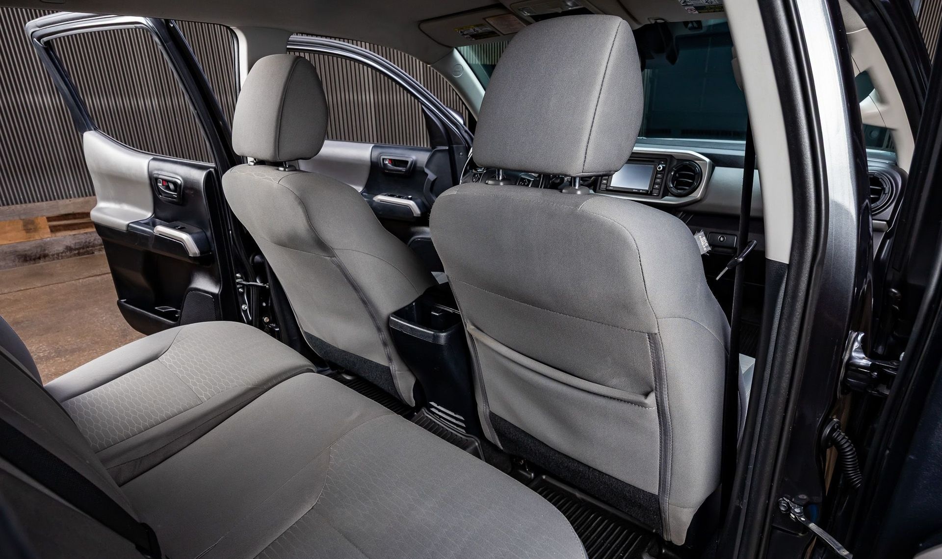 2018 Toyota Tacoma — photo 24