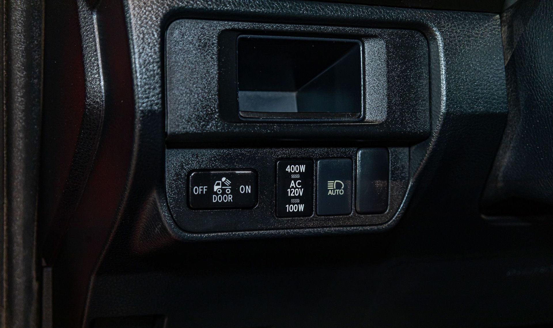 2018 Toyota Tacoma — photo 14