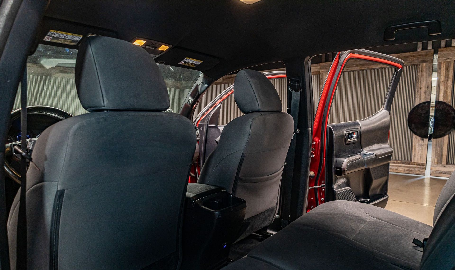 2018 Toyota Tacoma — photo 18