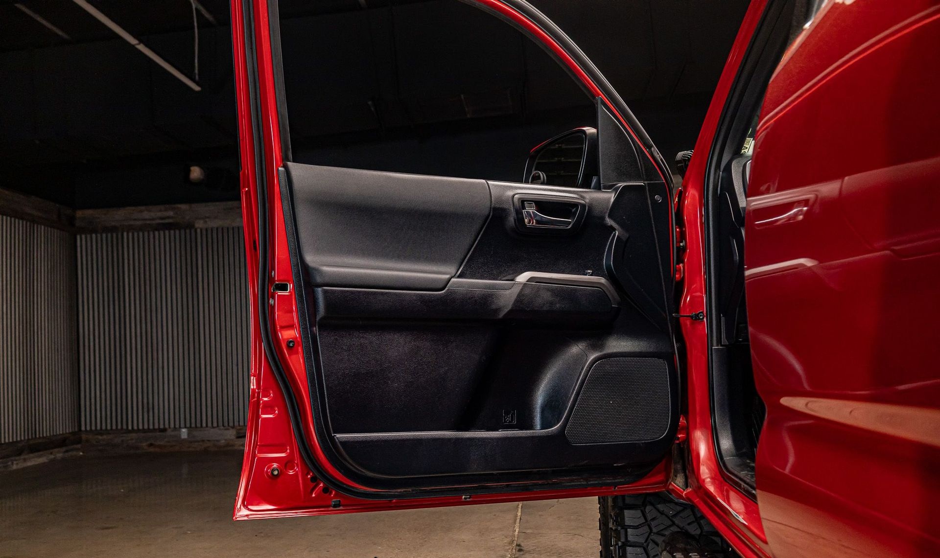 2018 Toyota Tacoma — photo 23
