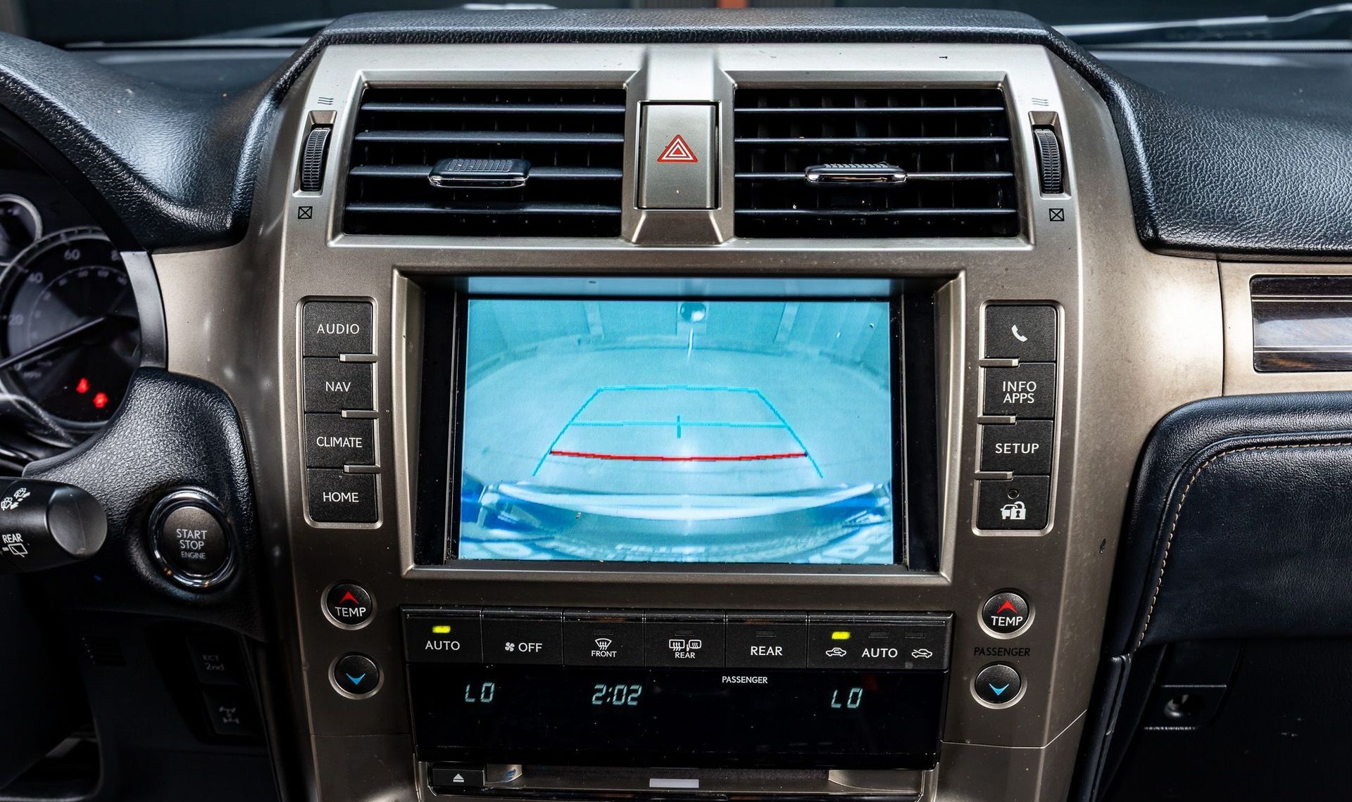 2020 Lexus GX 460 — photo 18
