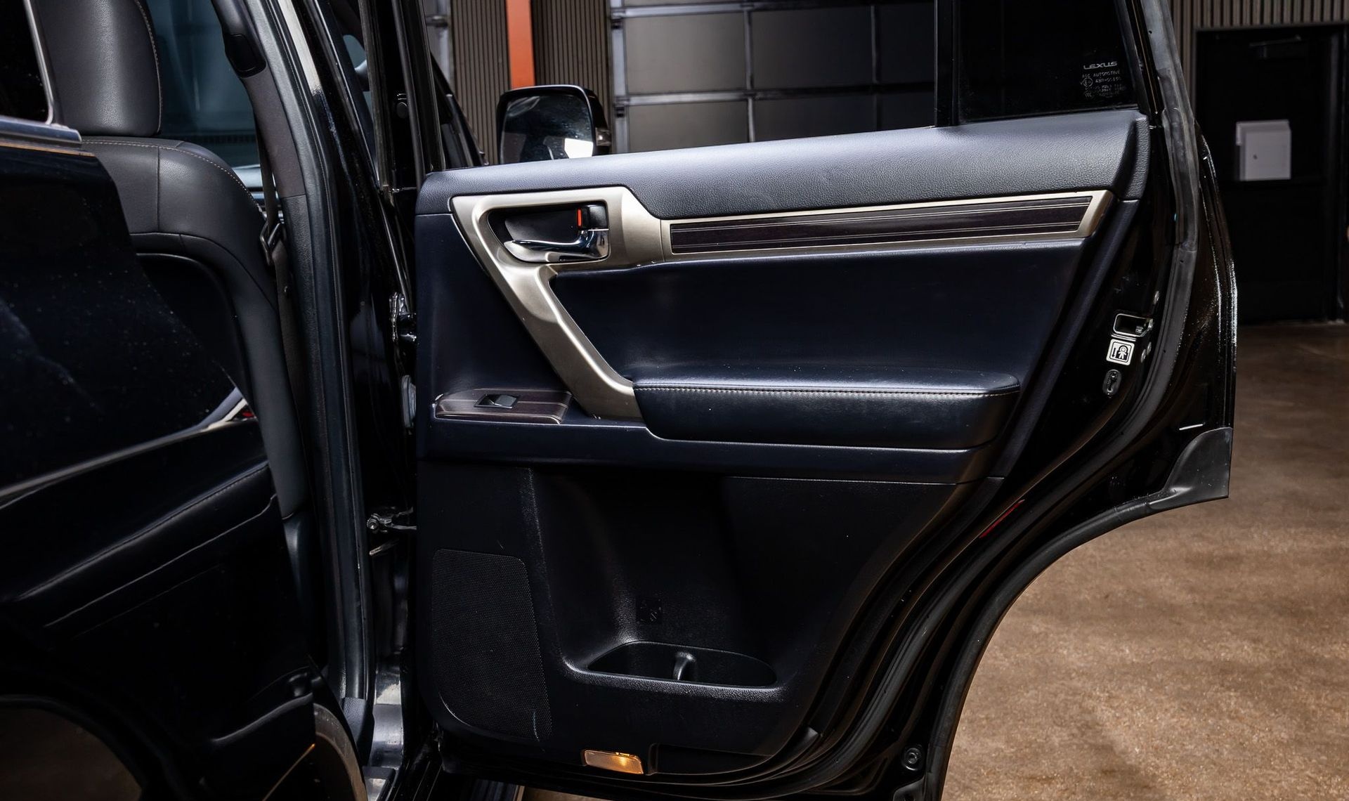 2020 Lexus GX 460 — photo 31