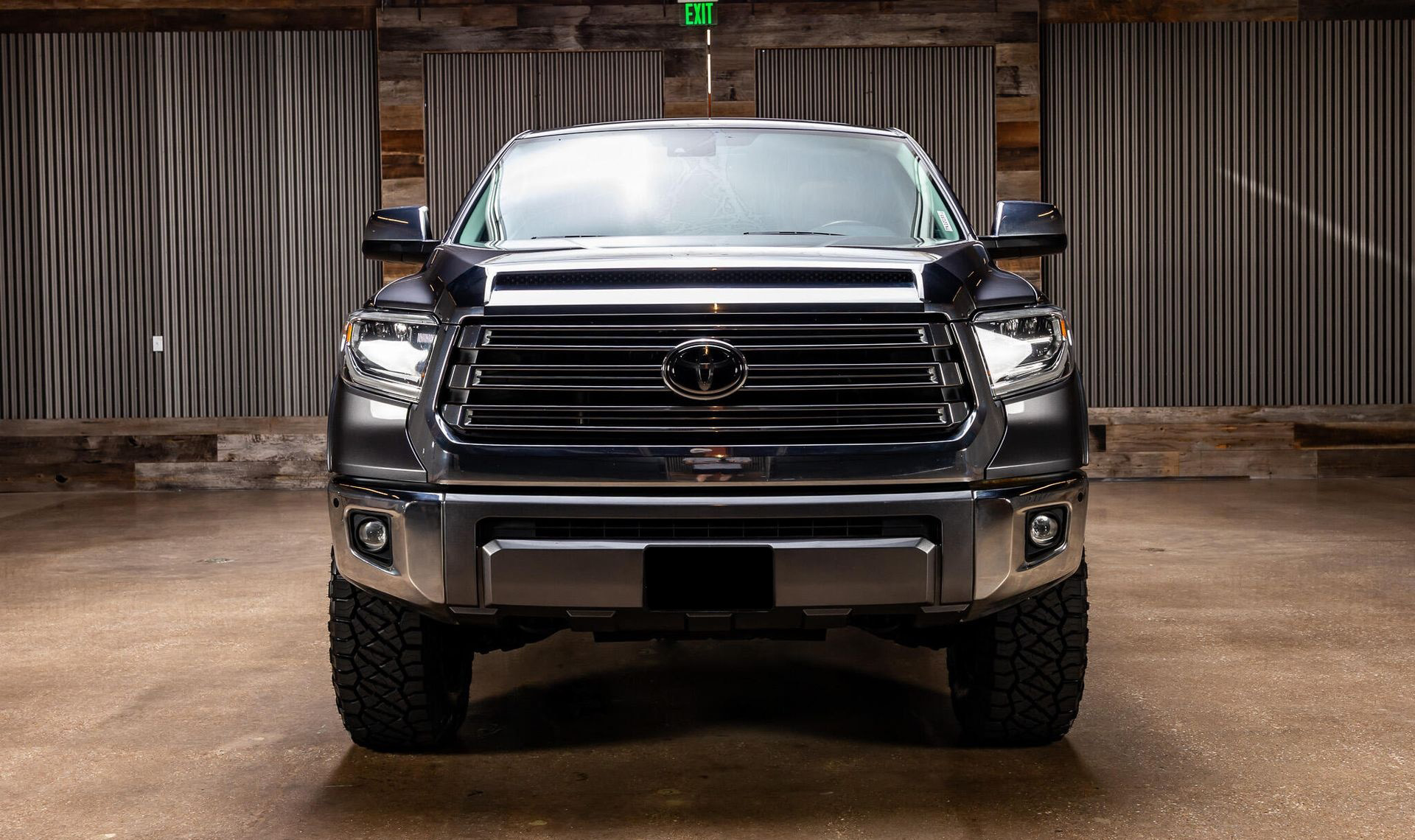 2020 Toyota Tundra — photo 1