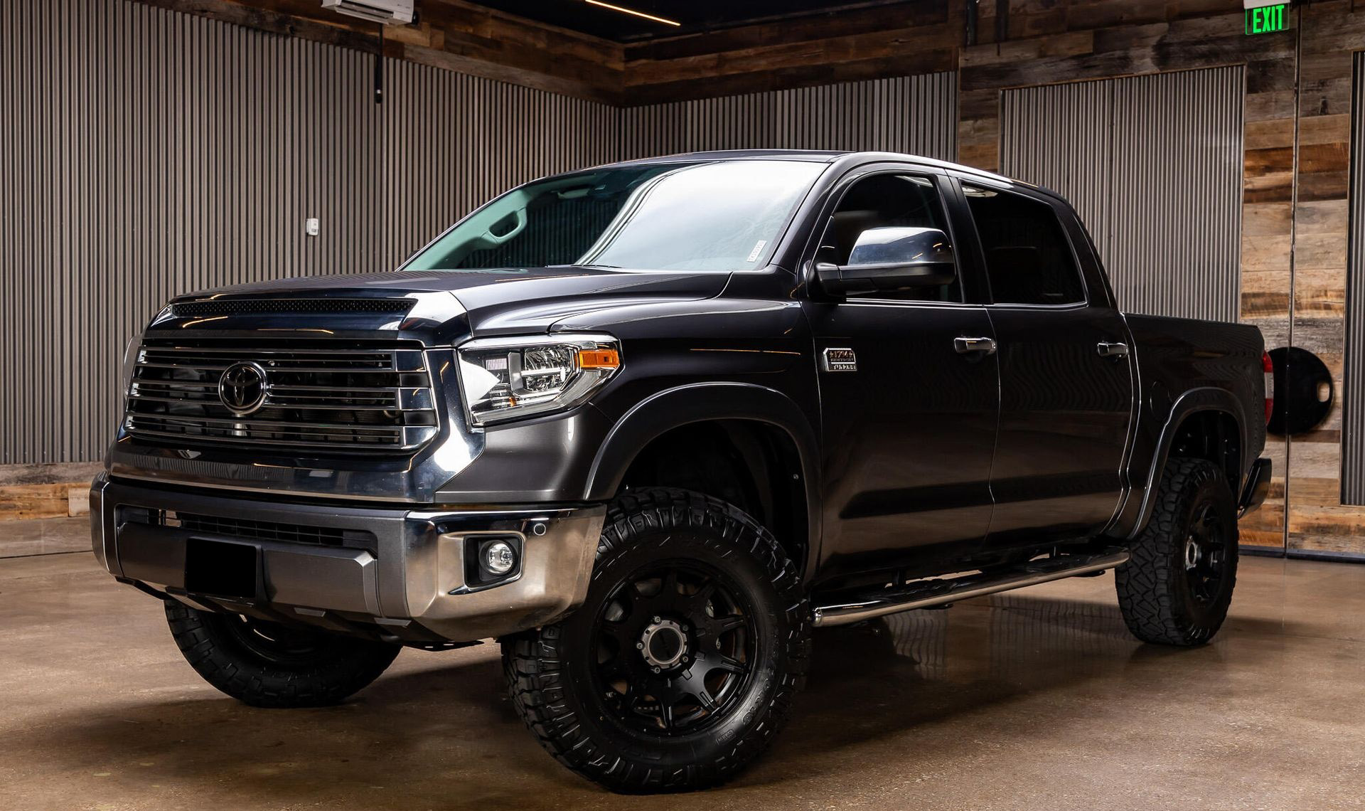 2020 Toyota Tundra — photo 2