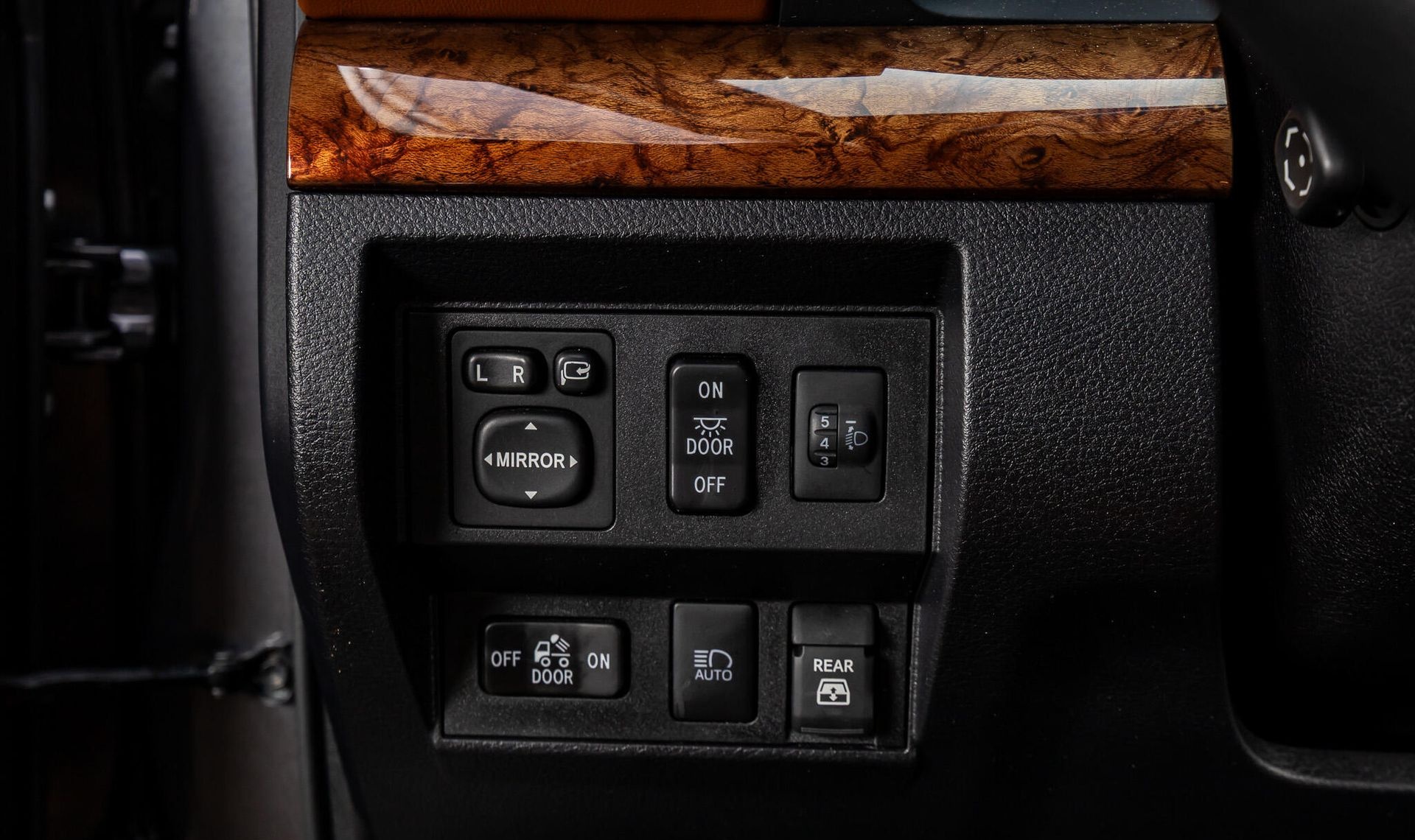 2020 Toyota Tundra — photo 15