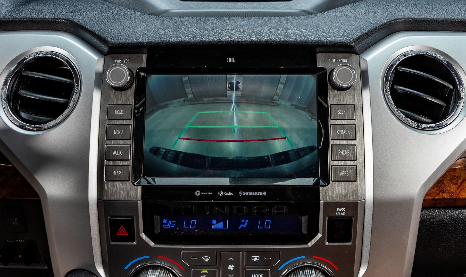 2020 Toyota Tundra — photo 22