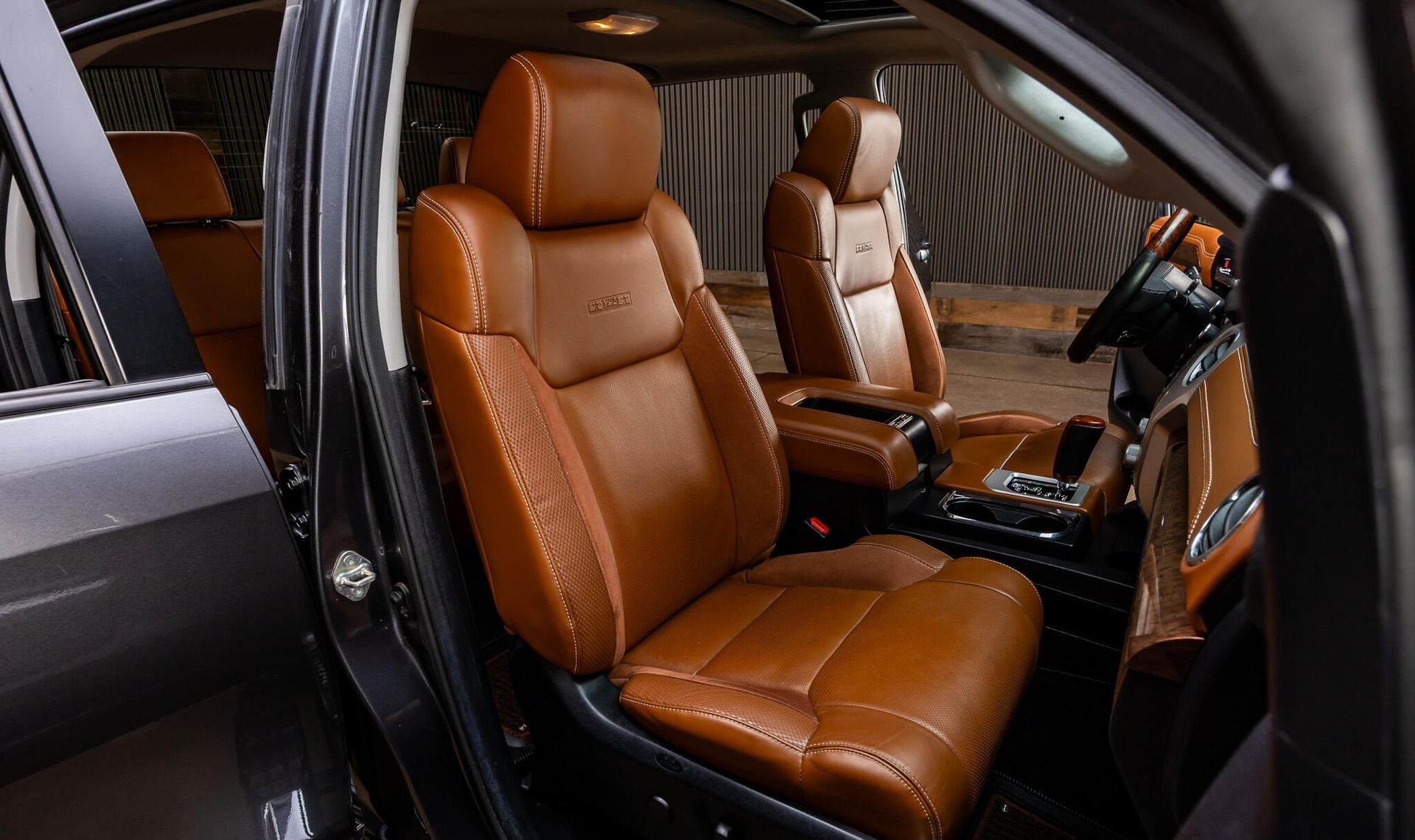 2020 Toyota Tundra — photo 25