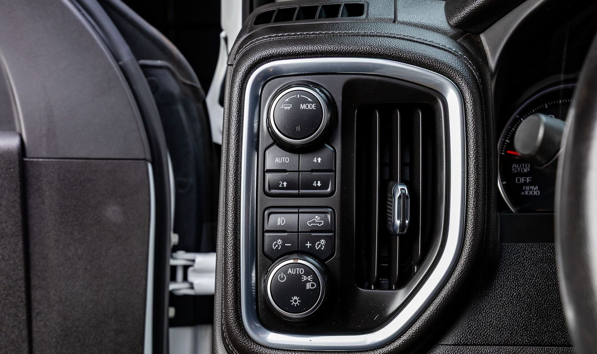 2021 Chevrolet Silverado 1500 — photo 12