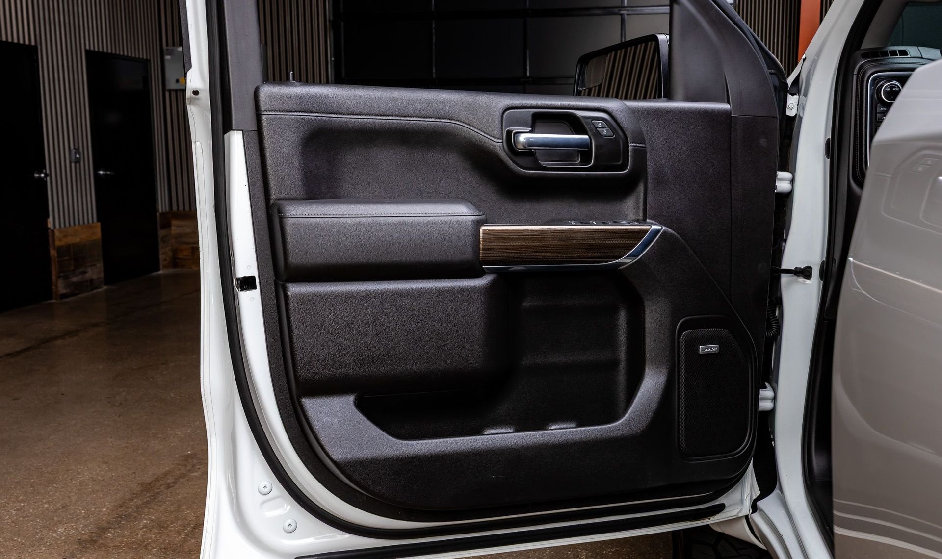 2021 Chevrolet Silverado 1500 — photo 26