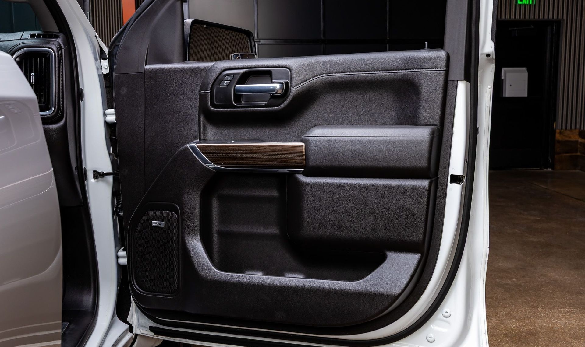 2021 Chevrolet Silverado 1500 — photo 27