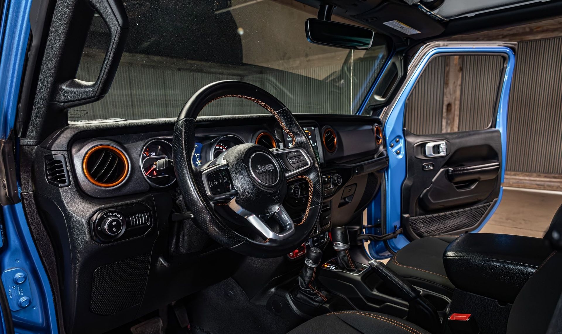 2021 Jeep Gladiator — photo 12