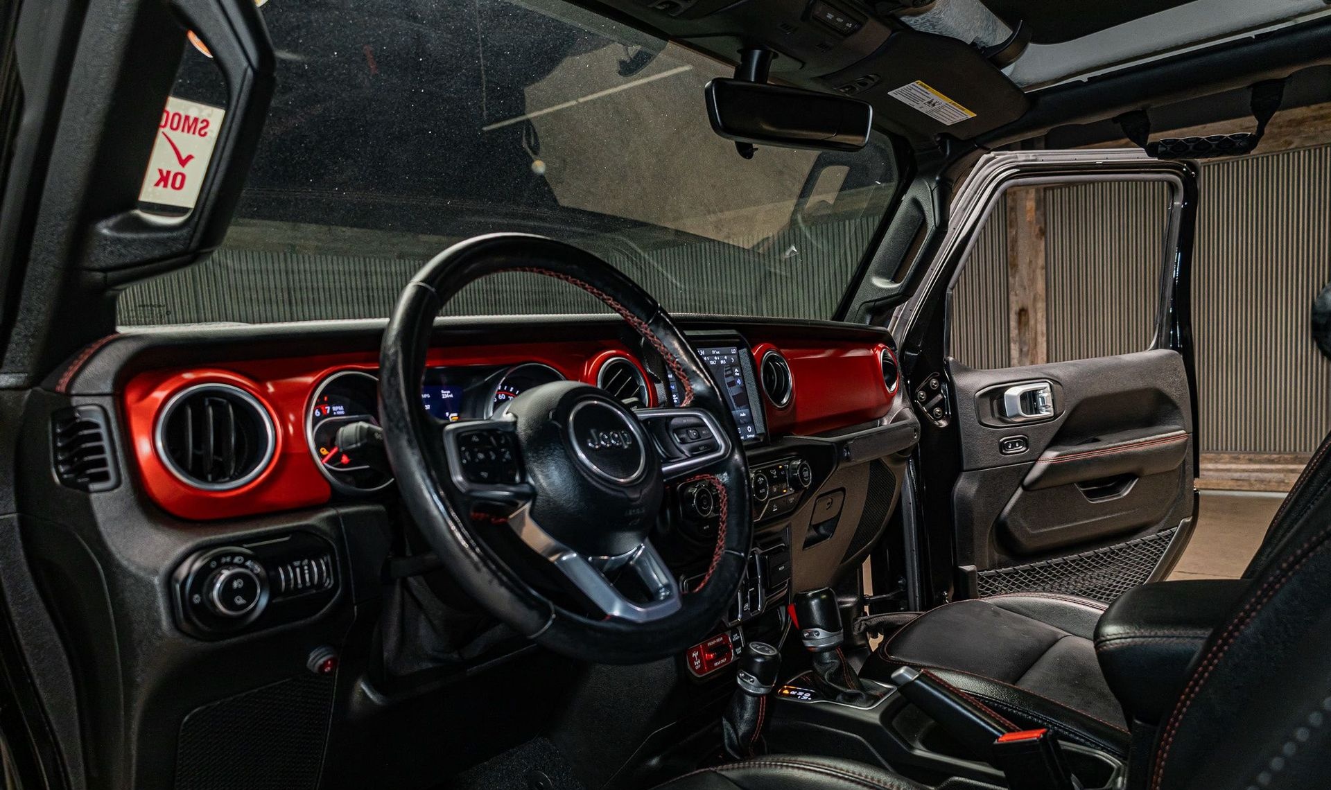 2021 Jeep Gladiator — photo 11