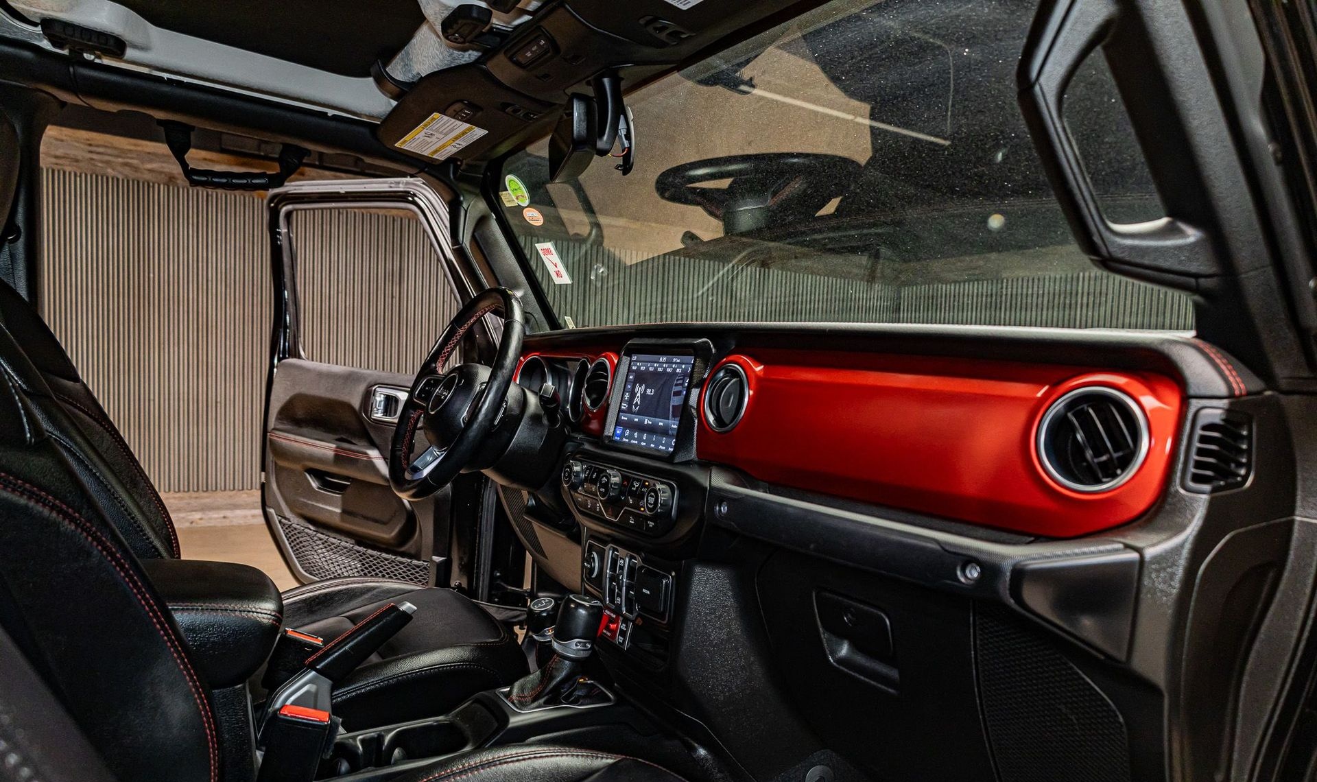 2021 Jeep Gladiator — photo 14