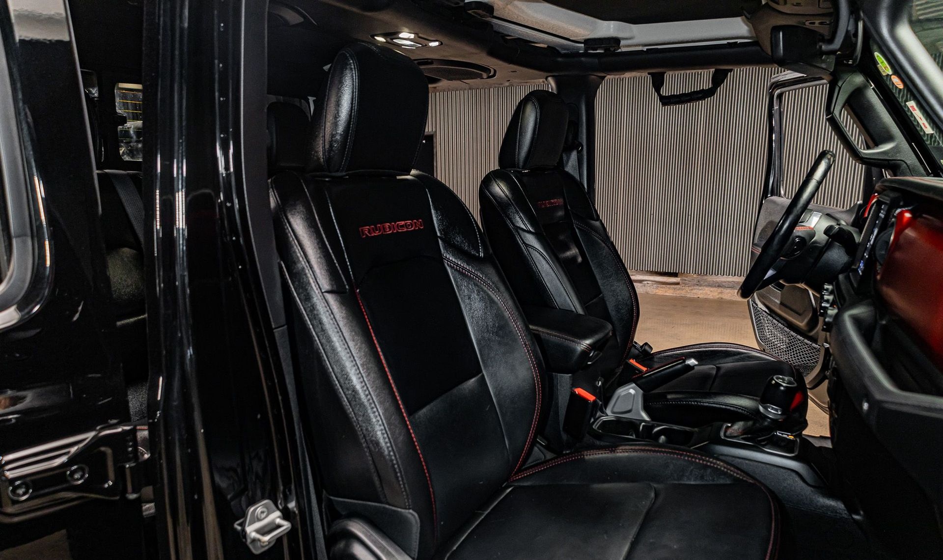 2021 Jeep Gladiator — photo 22