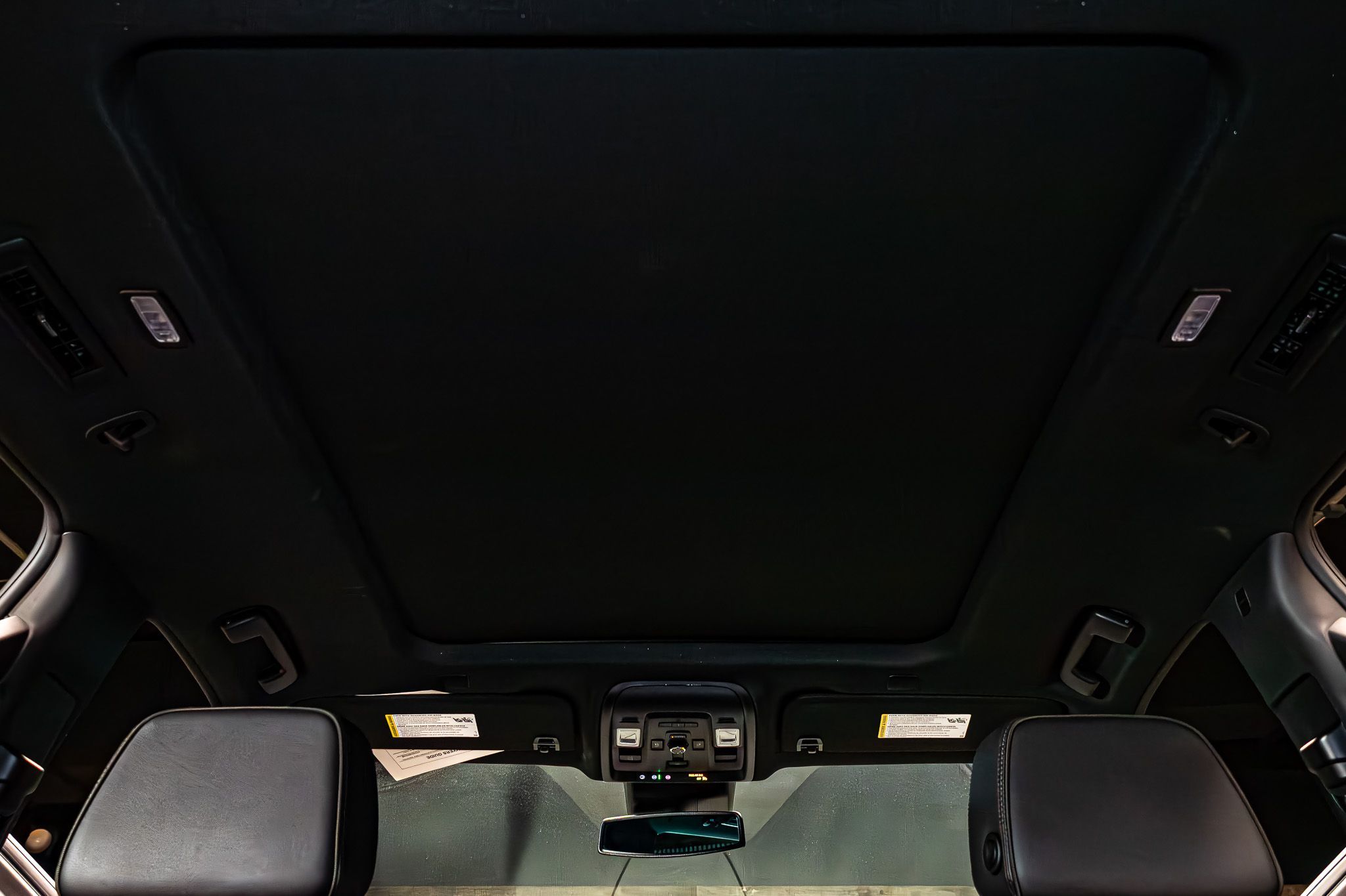 2024 Chevrolet Suburban — photo 10
