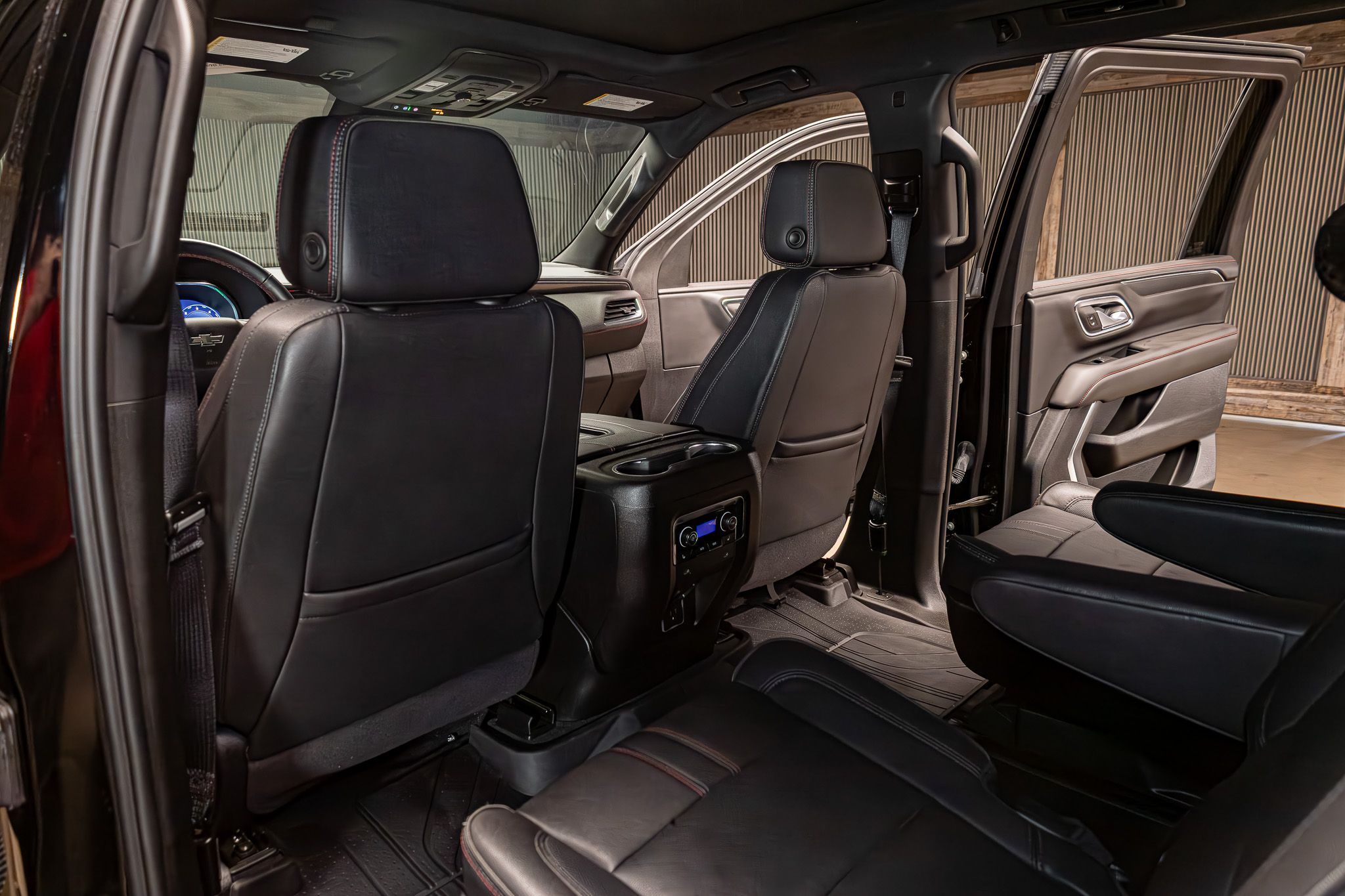 2024 Chevrolet Suburban — photo 14