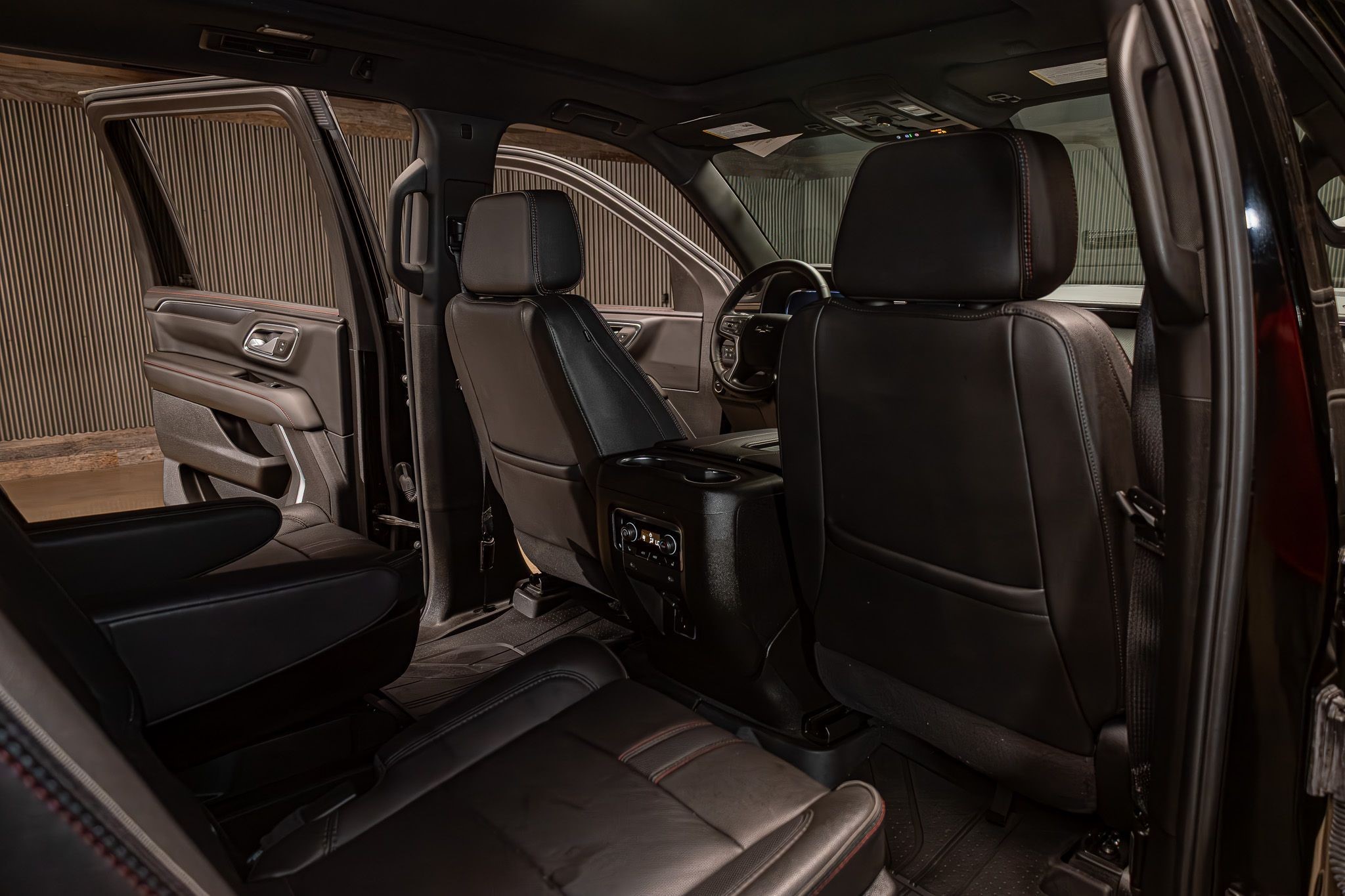 2024 Chevrolet Suburban — photo 17