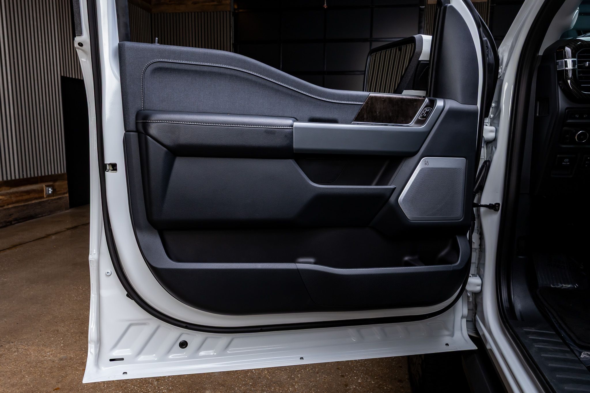 2023 Ford F-150 — photo 33